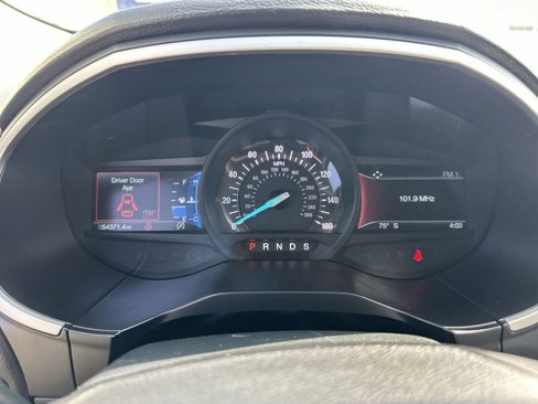 Used 2020 Ford Edge SEL image 11