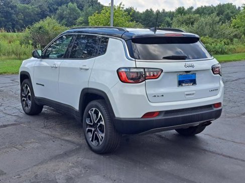 Used 2022 Jeep Compass Limited image 5