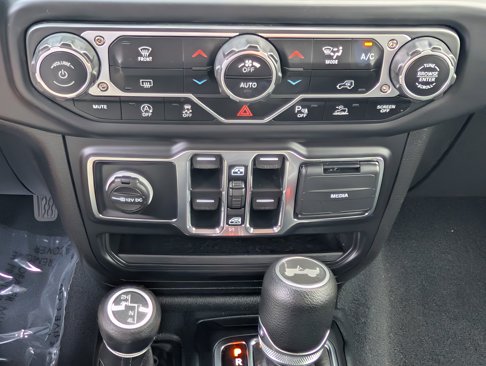 Used 2021 Jeep Wrangler Unlimited Sport image 17