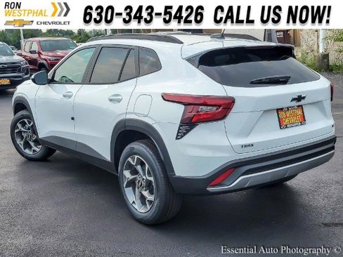 New 2025 Chevrolet Trax LT w/ LT Convenience Package image 6