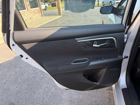 Used 2014 Nissan Altima 2.5 SV image 15