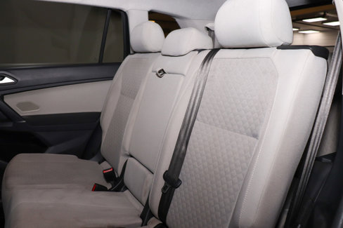 Used 2020 Volkswagen Tiguan S image 19