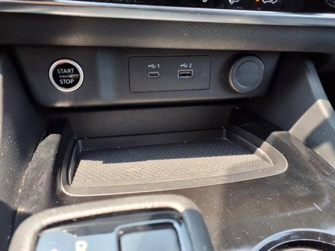 Used 2023 Nissan Rogue SV image 13