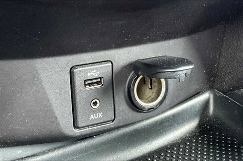Used 2016 Nissan Rogue SV w/ SV Premium Package image 31