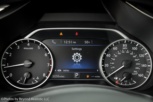 Used 2024 Nissan Murano SV image 33