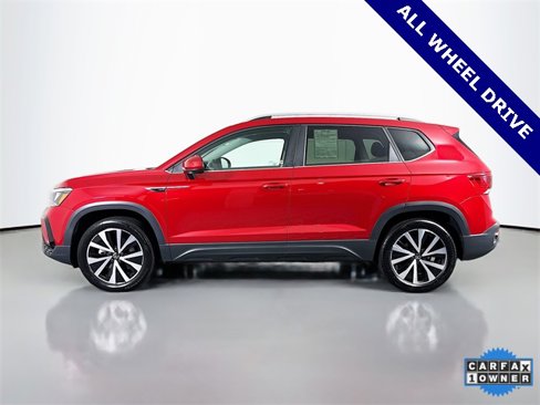 Used 2023 Volkswagen Taos SE image 4