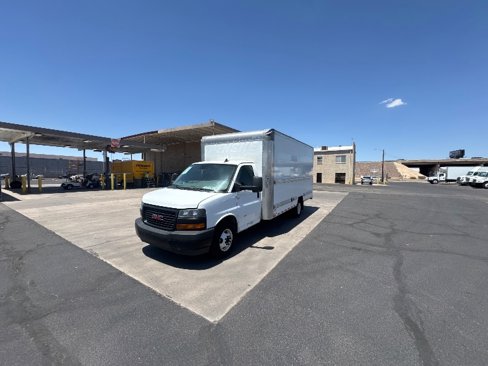 Used 2021 GMC Savana 3500 Extended w/ Power Convenience Package image 3