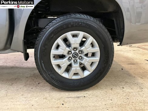 Used 2023 Nissan Frontier SV image 15