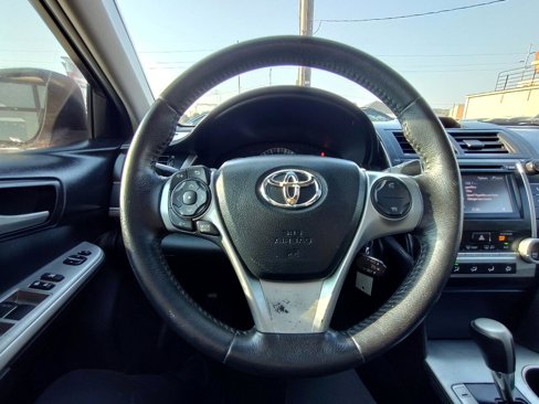 Used 2012 Toyota Camry SE image 15