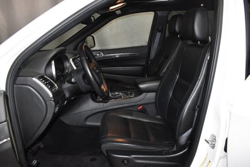 Used 2018 Jeep Grand Cherokee Limited image 6