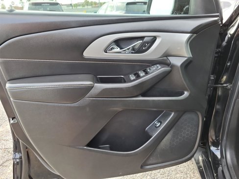 Used 2020 Chevrolet Traverse LT image 21