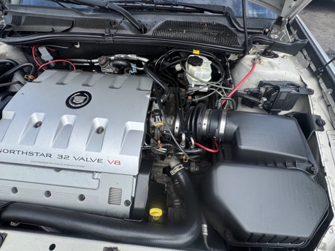 Used 2002 Cadillac De Ville DTS w/ Premium Equipment Pkg image 23