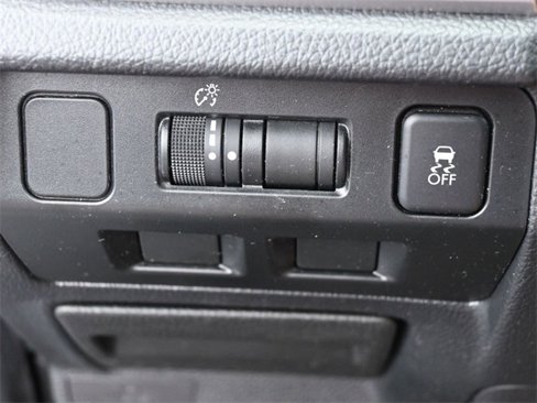 Used 2017 Subaru Forester 2.5i Premium w/ All-Weather Package image 30
