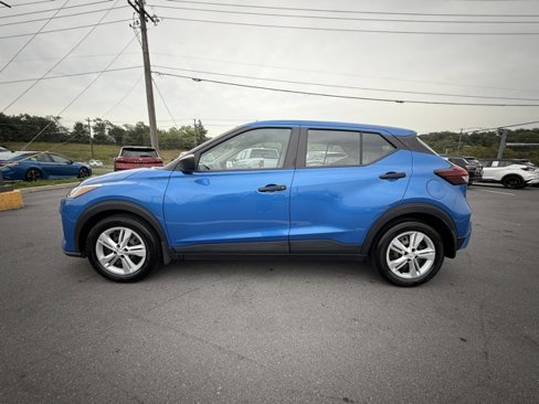 Certified 2021 Nissan Kicks S image 8