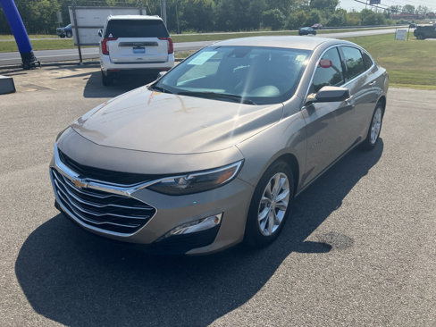 Used 2023 Chevrolet Malibu LT image 2