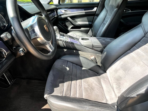 Used 2013 Porsche Panamera GTS image 42