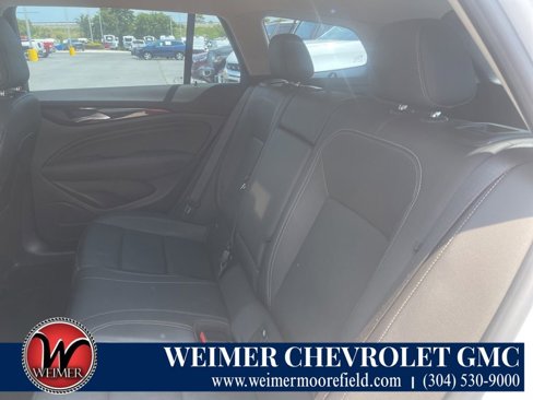Used 2018 Buick Regal Essence w/ Driver Confidence Package #1 image 29