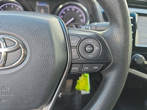 Used 2019 Toyota Camry LE image 17