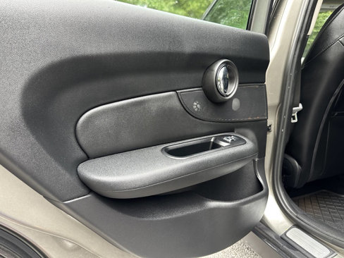 Used 2017 MINI Cooper Clubman ALL4 image 24