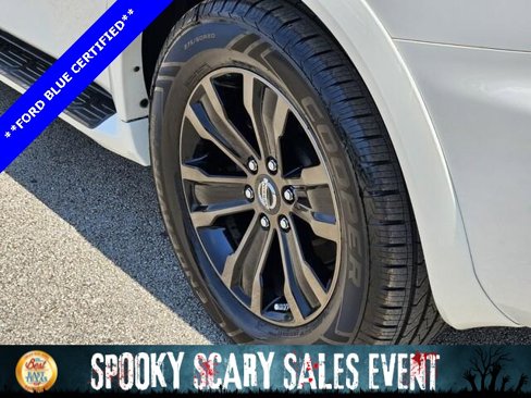 Used 2019 Nissan Armada Platinum w/ Captain's Chairs Package image 9