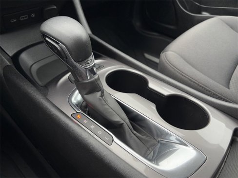 Used 2021 Chevrolet Malibu LS image 33