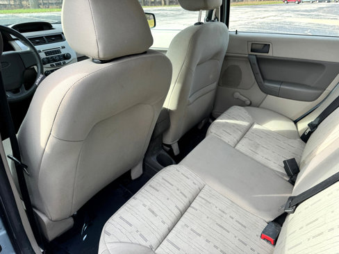 Used 2009 Ford Focus S image 33