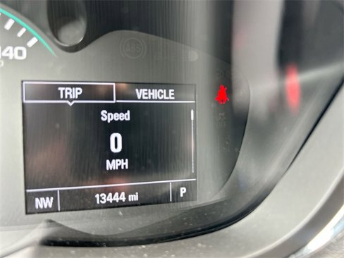Used 2022 Chevrolet Trax LT w/ LT Convenience Package image 19