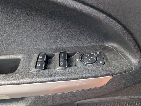 Used 2020 Ford EcoSport Titanium image 10