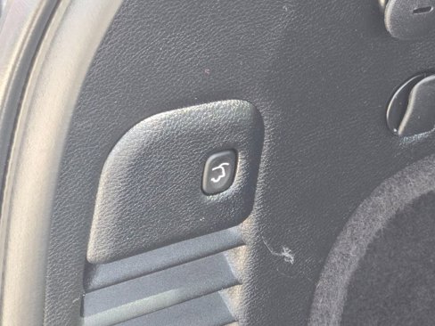 Used 2021 Jeep Grand Cherokee Laredo X image 13