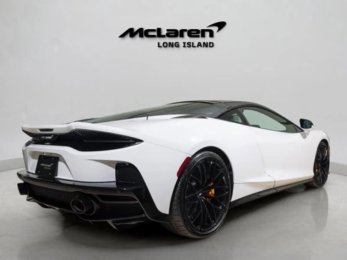 New 2026 McLaren GTS image 8