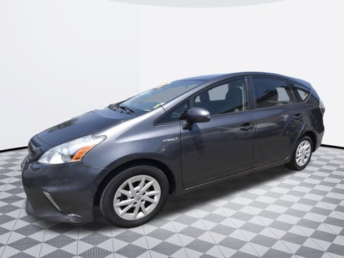 Used 2014 Toyota Prius V Three image 5