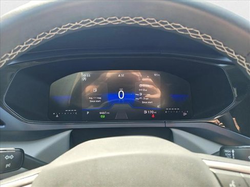 Certified 2024 Volkswagen Taos SE image 10