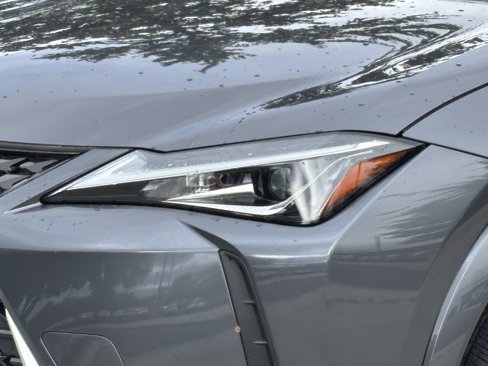Used 2022 Lexus UX 250h w/ Premium Package image 6
