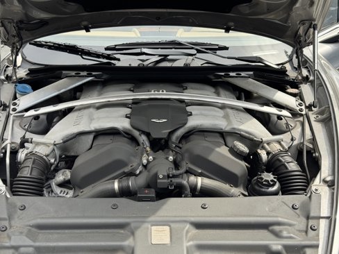 Used 2011 Aston Martin Rapide Luxe image 6