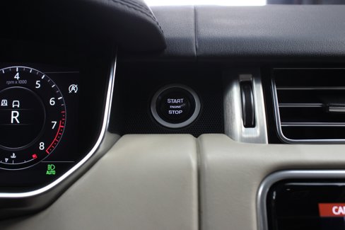 Used 2019 Land Rover Range Rover Supercharged image 18