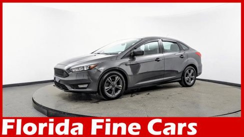 Used 2018 Ford Focus SE w/ SE Appearance Package image 1
