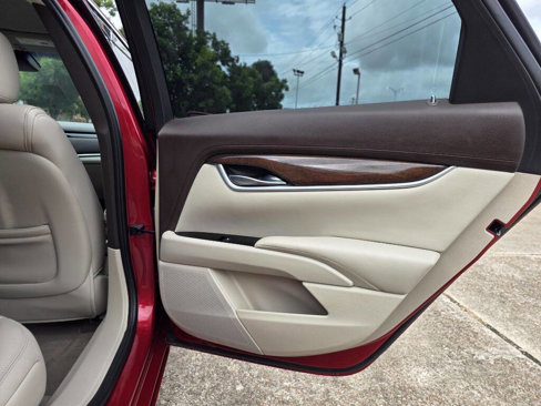 Used 2015 Cadillac XTS Luxury w/ Driver Awareness Package image 42