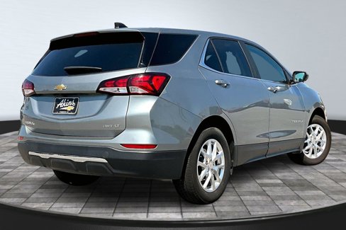 Used 2023 Chevrolet Equinox LT image 6