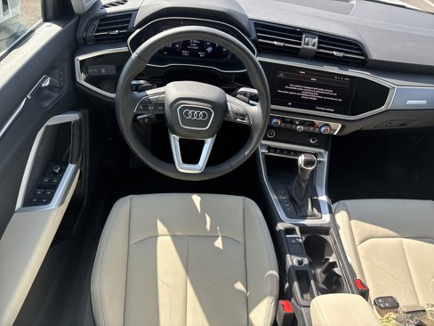 Certified 2025 Audi Q3 2.0T Premium w/ Convenience Package image 7
