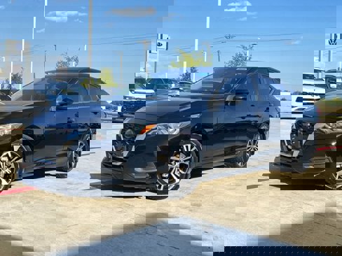 Used 2022 Nissan Sentra SV image 1