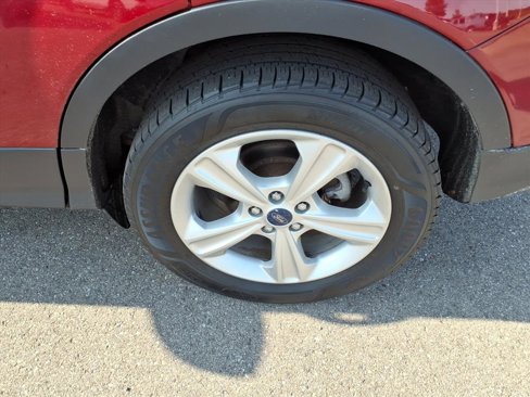 Used 2016 Ford Escape SE w/ Equipment Group 201A image 8