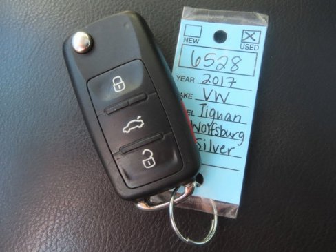 Used 2017 Volkswagen Tiguan Wolfsburg Edition image 23