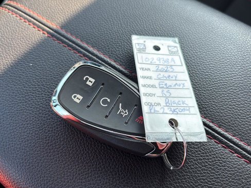 Used 2023 Chevrolet Equinox RS image 33