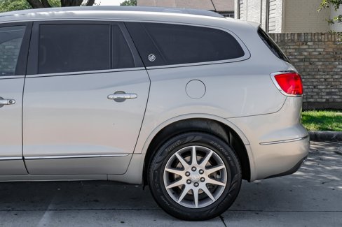 Used 2017 Buick Enclave Leather image 23