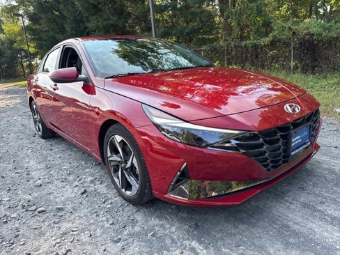 Certified 2023 Hyundai Elantra Limited image 3
