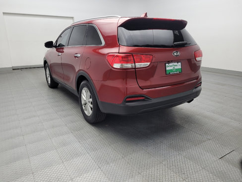 Used 2017 Kia Sorento LX w/ LX Convenience Package image 5