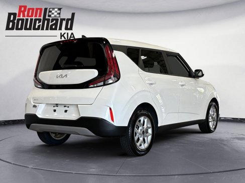 Certified 2023 Kia Soul LX w/ LX Technology Package image 2