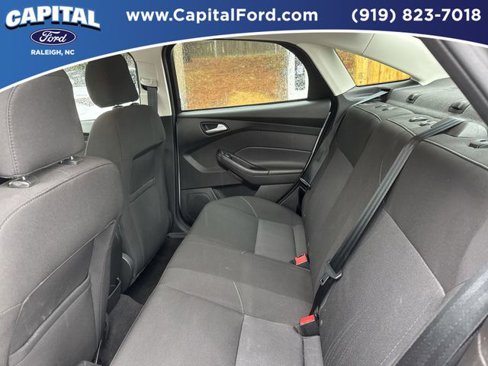 Certified 2017 Ford Focus SE image 16
