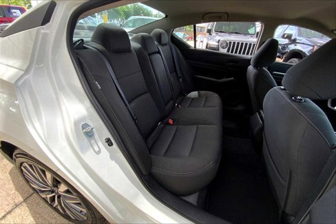 Used 2023 Nissan Altima 2.5 SV image 19