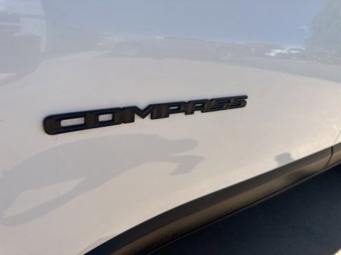 Used 2022 Jeep Compass Altitude image 32
